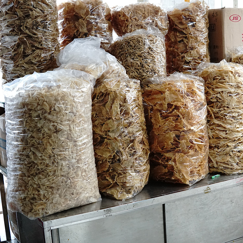 一德路海味批發(fā)送禮佳品 鳘魚(yú)筒肚與鳘魚(yú)膠干貨的精妙選擇